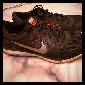 Nike black and pink sneakers